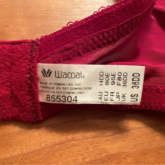 Wacoal - Red and White Full Coverage Bra - 36DD - Picture 3 of 4
